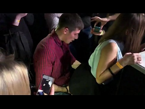 ❤️ Sex real într-un club de noapte rusesc. O rusoaică de 18 ani în anus și vagin futută într-un club de noapte ❤❌  at ro.porno-flix.ru ❌❤